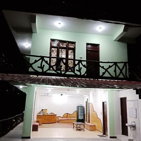 Hotel Pine Spring ดารัมซาลา ภายนอก รูปภาพ