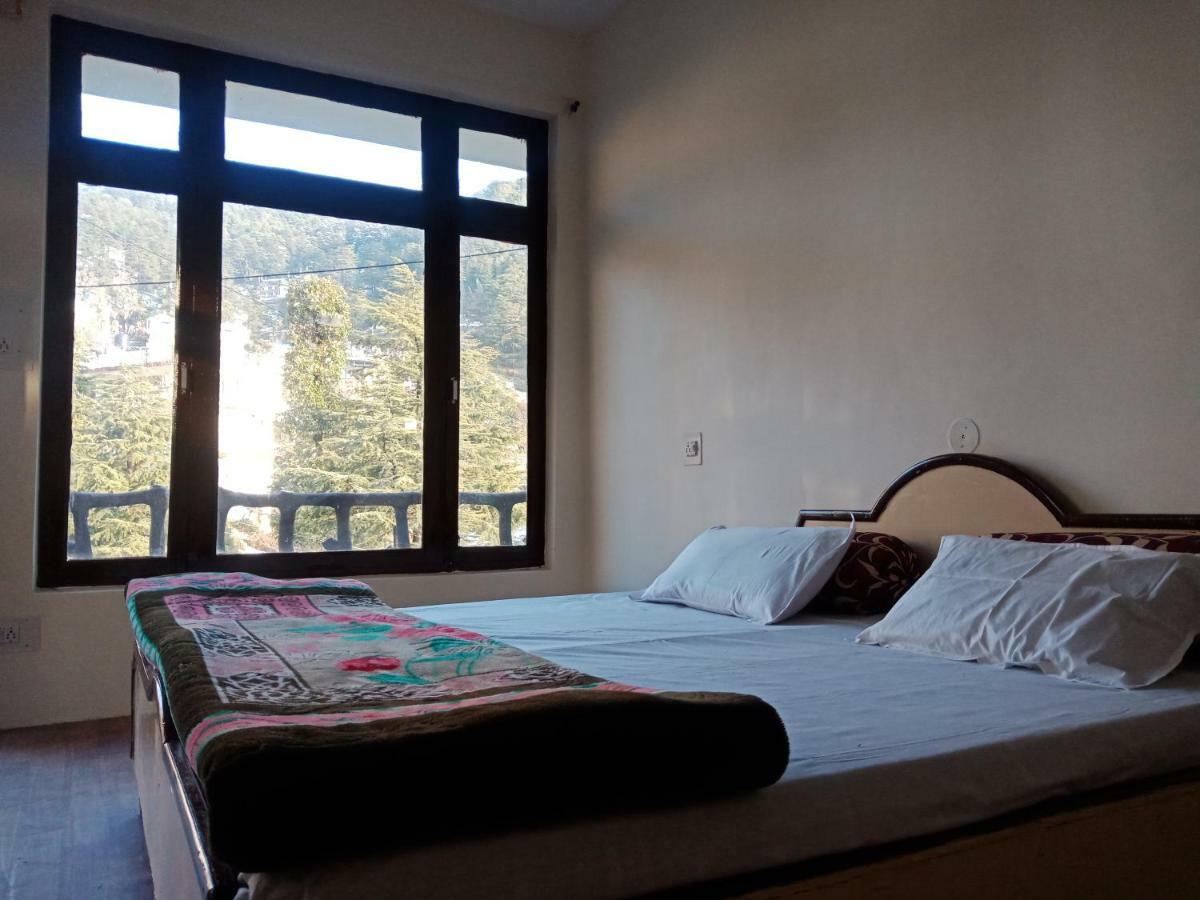 Hotel Pine Spring ดารัมซาลา ภายนอก รูปภาพ